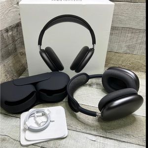 Apple Airpod max never used wireless over the ear headset black